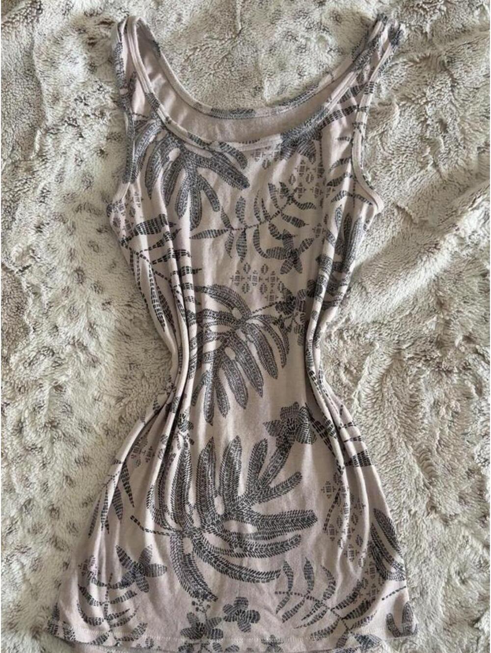 a new day black and beige leaf print tank top